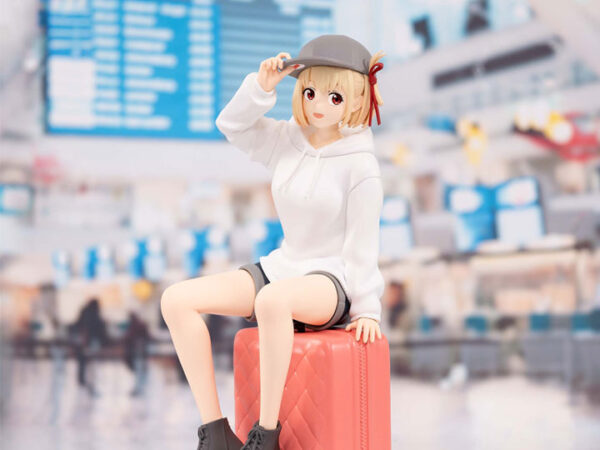Figura Chisato Nishikigi – Travel Ver | Edición Limitada