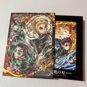 Edición Súper Limitada de Producción – Demon Slayer: Mugen Train (Blu-ray+ DVD + CD)